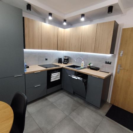Mieszkanie W Nowoczesnym Halo Apartament W Centrum Wrocław Buitenkant foto